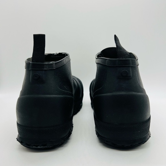 BOGS UNISEX ZIPPERED BLACK OVERSHOE SIZE 10 WATERPROOF COMPOSITE TOE NWOT main image 7